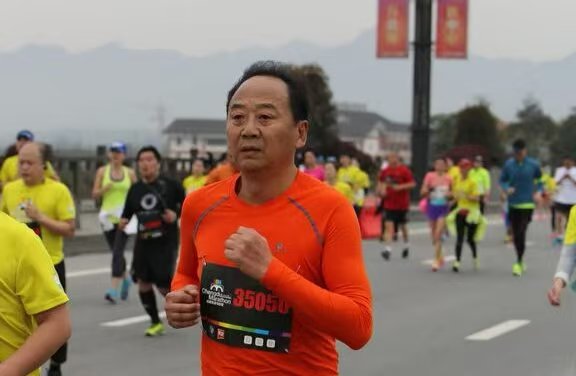 2016成都双遗马拉松.jpg