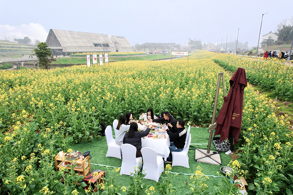從「看客」到「玩家」 中國春日「花樣」多