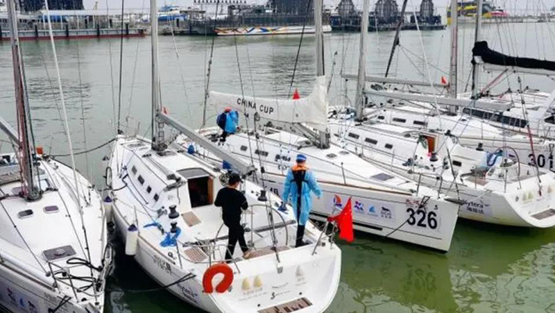 九洲邊檢護航澳門國際帆船賽參賽船隊高效通關