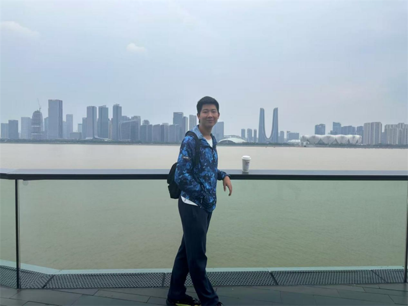 在濃縮與展開之間尋找生命的原色